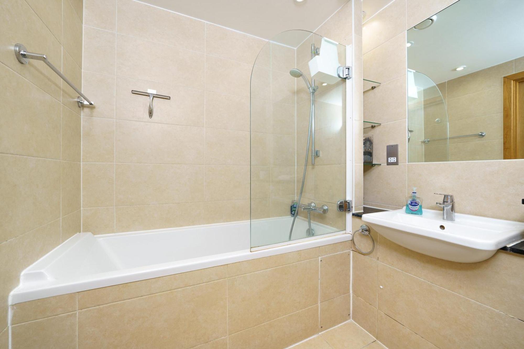 Modern 3 Bed 2 Bath Apartment Hyde Park Londra Esterno foto