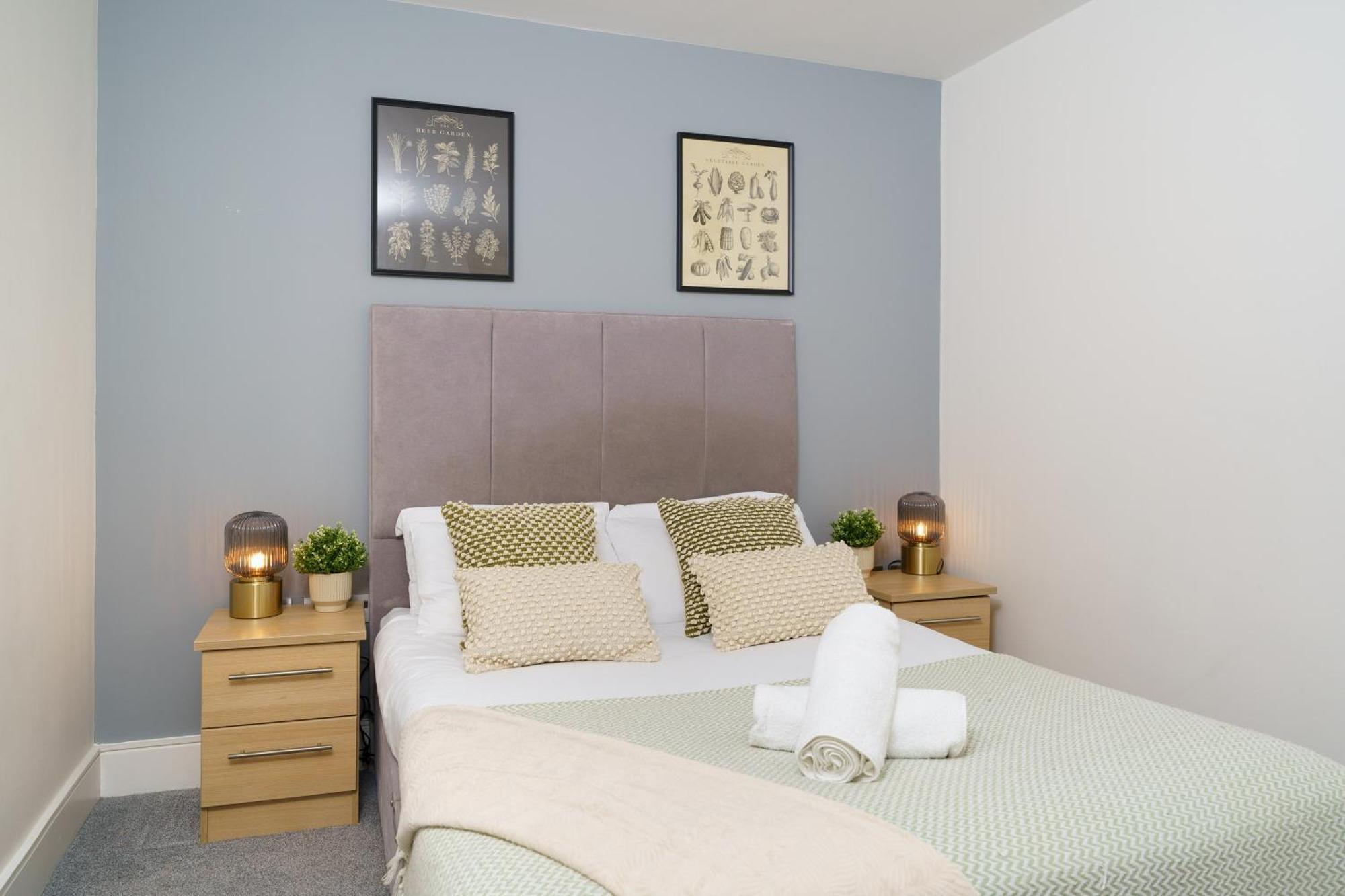 Modern 3 Bed 2 Bath Apartment Hyde Park Londra Esterno foto