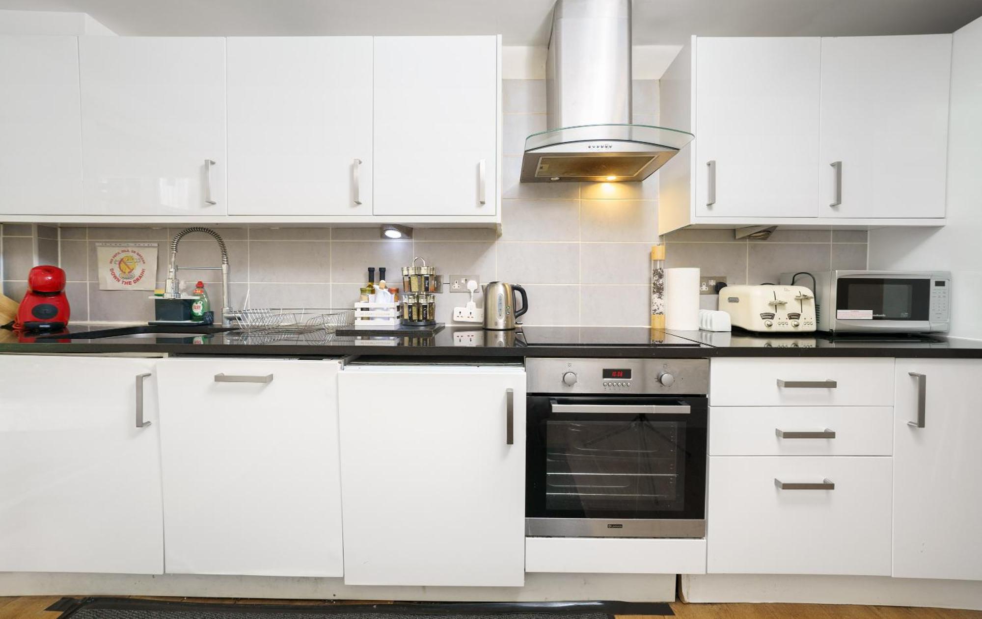 Modern 3 Bed 2 Bath Apartment Hyde Park Londra Esterno foto